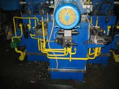Hydraulic system of tees beveling machine