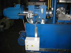 Head machine of tees beveling machine