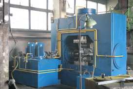 Hydroforming machine for produce tees